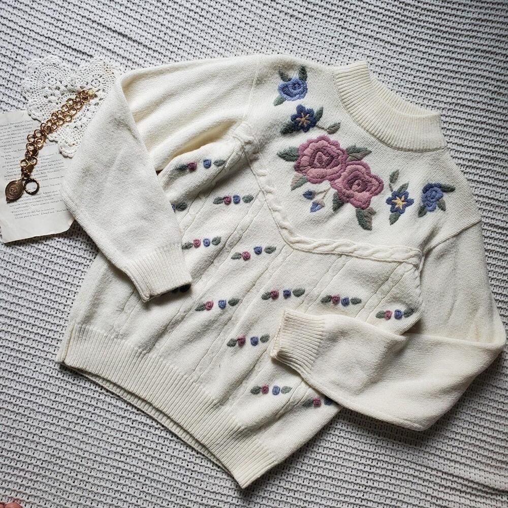 Vintage alfred dunner floral embroidered mock neck sweater